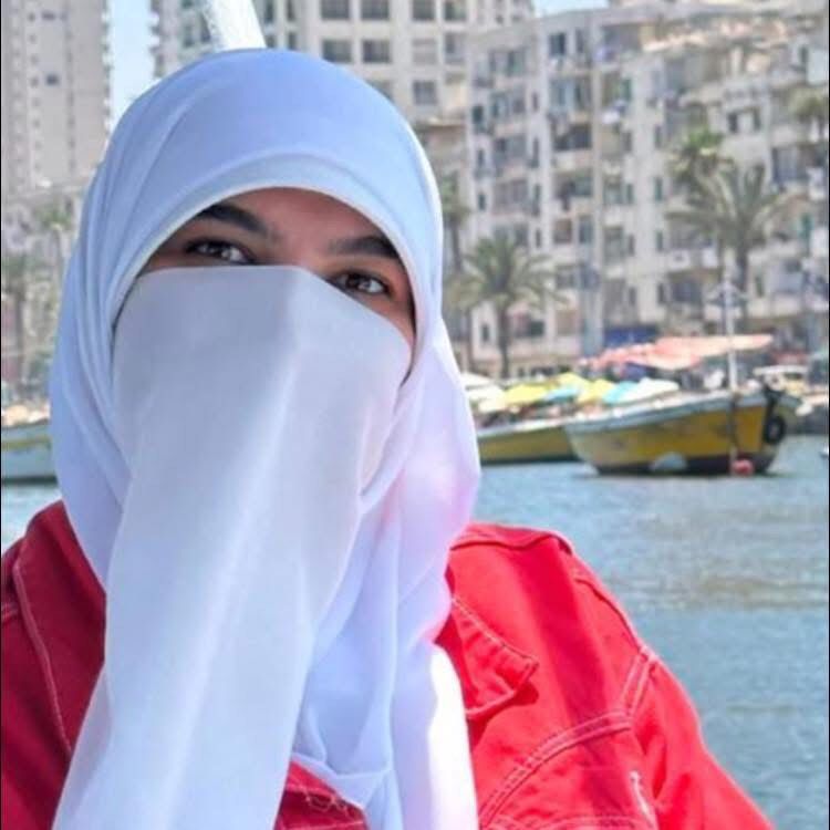زينب محمد.. مُعلمة صنعت الفرق