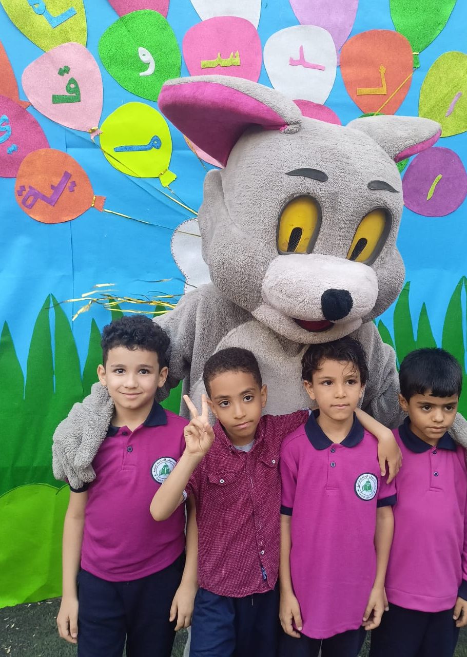 مدرسة الدسوقي الإسلامية تحتفي باستقبال أطفالها الجدد (صور)